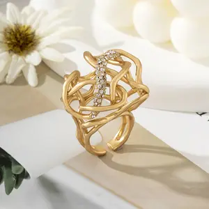 Fashion Men Geometry Cuban Chain Ring Simple Personality Zircon Jewelry Luxury 18K Gold Women Ring