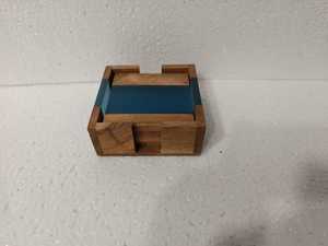 Ensemble de sous-verres en bois faits à la main, design rectangulaire moderne, incrustation en résine rouge, accessoire de décoration de table - Product Image 3