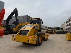 รถบดอัดดินมือสอง CAT CS-683E ยี่ห้อ Caterpillar สำหรับงานดินกรวดและงานบดอัดหิน - Product Image 4