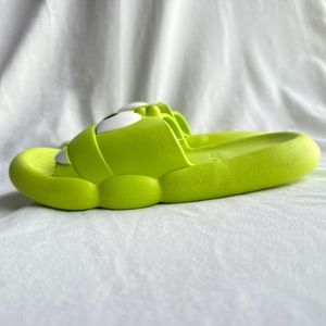 Ciabatte Estive da Donna a Forma di Rana Verde, Punta Aperta, Suola in EVA Ammortizzata, Tomaia in PVC, Taglie 36-41 - Product Image 2