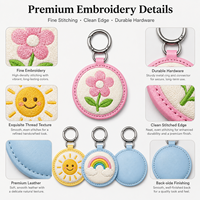 Porte-clés en cuir brodés personnalisés en gros, breloques de sac personnalisées motif fleur et arc-en-ciel, vente en gros