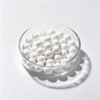 Billes d'alumine activée de qualité industrielle et alimentaire Al2O3, taille 35 mm, hauteur de couche 50-100 mm, pureté 93,5 %, déshydratant