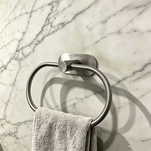 Support mural circulaire en fer doré moderne pour serviettes d'hôtel, sans perforation, pour salle de bain, exclusivité transfrontalière - Product Image 5