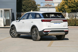 Besturn <span class=keywords><strong>T99</strong></span> 4X4รถเบนซินระบบอัตโนมัติแบบใหม่รถ T55 T90 E01 M9รถขับเคลื่อน4ล้อสำหรับครอบครัว - Product Image 3