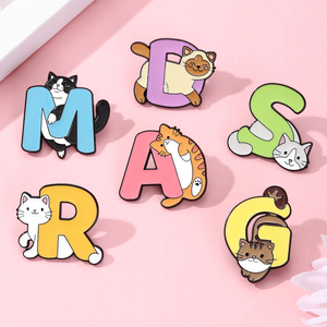 YINI kişiselleştirilmiş alfabe kedi çinko alaşı<span class=keywords><strong>m</strong></span> emaye pimleri-epoksi kaplı mektup kedi rozetleri, kedi severler için benzersiz hediyeler, dayanıklı epoksi - Product Image 2