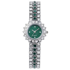Reloj de mujer con diamantes de colores y correa de acero, brazalete completo de diamantes, diseño de girasol con incrustaciones de diamantes. - Product Image 2