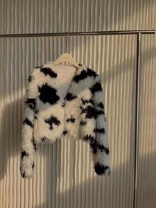 Desfile de moda en París, Francia Patrón de vaca Jacquard de alta calidad Piel falsa/Piel sintética/Tela de piel artificial para prendas de vestir - Product Image 6