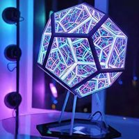 Lampe d'ambiance LED moderne à brancher, avec télécommande 2.4G et batterie, design moderne, ciel étoilé nocturne créatif et cool, rythme de la nuit, dodécaèdre