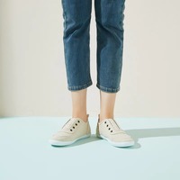 Sepatu Kanvas Wanita Terbaru dari Maz Wholesale, Desain Slip On Tanpa Tali, Dapat Dikustomisasi