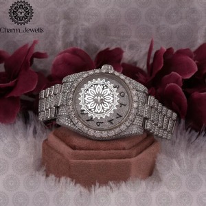 Montre en diamant de qualité supérieure pour un usage quotidien, des occasions spéciales et des cadeaux, disponible au meilleur prix du marché - Product Image 2