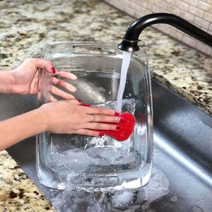 Nouveau design de brosse de nettoyage de cuisine en éponge de silicone réutilisable de qualité alimentaire résistante à la chaleur et sans BPA pour la vaisselle et les légumes - Product Image 5