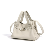 Sacs à main de luxe en cuir véritable pour femmes avec logo personnalisé, sacs seau en cuir de vachette imprimé litchi tendance pour femmes