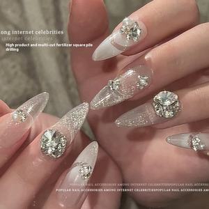 हस्तनिर्मित छोटी लक्जरी सफेद प्रकाश हीरे की गेंद 3 डी फ्लैश मैनीक्योर गहने के लिए 9 क्रिस्टल - Product Image 2