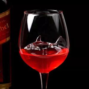 300ml 10 onces <span class=keywords><strong>Raymond</strong></span> plage côtelé poisson Brandy verres cadeau créatif intégré 3D requin cristal Cocktail rouge verre à vin tasse - Product Image 3