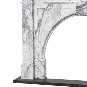 Cheminée traditionnelle en marbre avec décorations sculptées, en pierre Arabescato Corchia, foyer intérieur à bois pour salle à manger - Product Image 4