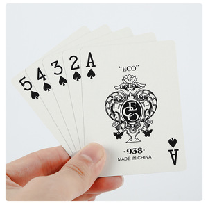 Carte da Gioco Esclusive in PVC 2026 Club, con Anima Spessa in Carta Nera, per Famiglie, Commercio all'Ingrosso, per Giochi all'Aperto, Feste e Raduni - Product Image 2
