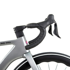 Vélo de route en carbone léger à bas <span class=keywords><strong>prix</strong></span> R15 pour 24 vitesses, vélo de course sans fil, vélo de ville, <span class=keywords><strong>frein</strong></span> à disque, cadre rigide, coupe-vent - Product Image 6