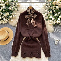Robe pull élégante en maille marron pour femme, imprimé léopard, nœud papillon, col en V, manches longues déchirées, décontractée, pour l'automne