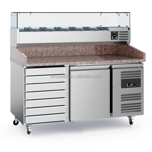 Table de préparation de pizzas commerciale à <span class=keywords><strong>3</strong></span> portes en acier inoxydable avec refroidissement par air, plan de travail en marbre et réfrigérateur intégré - Product Image 5