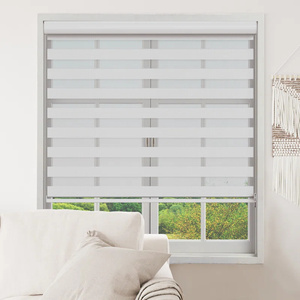Tenda a Rullo Elettrica Zebra Oscurante Giorno e <span class=keywords><strong>Notte</strong></span> per Arredamento Moderno, Copertura Orizzontale in Tessuto per <span class=keywords><strong>Finestra</strong></span> per Privacy e Ombreggiatura della Stanza - Product Image 4