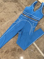 Ensemble 2 pièces : Soutien-gorge de sport push-up réversible effet seconde peau, froncé, anti-transpiration, avec volants en dentelle sur le devant et pantalon taille haute uni grande taille