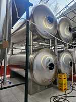 Nouvelle conception de réservoir à bière Unitank, réservoir horizontal de 10 000 L, équipement de fermentation de bière pour brasserie