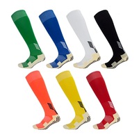 Chaussettes de sport respirantes pour hommes, motif rayé, techniques de tricotage, avec logo sur le bord du bas et sur le corps de la chaussette