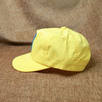 Casquette de baseball à visière courte en tissu imperméable avec broderie 3D du logo de la marque personnalisée