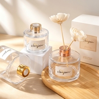Bouteilles de diffuseur de parfum vides de 140 ml, 235 ml, 330 ml, marque privée, flacon en verre élégant pour diffuseur à bâtonnets avec boîte cadeau pour l'emballage