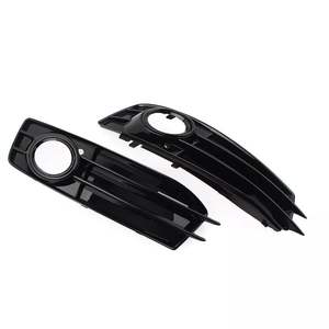 Grille de protection des feux antibrouillard Audi A3 Sport Edition 2009-2012, noire, ABS, à clipser sur le pare-chocs avant, paire - Product Image 1