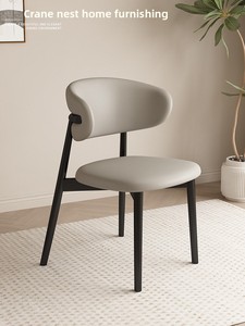 Silla de Comedor Tapizada en <span class=keywords><strong>Cuero</strong></span> y Madera Maciza, Diseño Moderno <span class=keywords><strong>para</strong></span> Muebles de Hogar, Uso en Restaurantes y Cafés de Alta Gama - Product Image 2