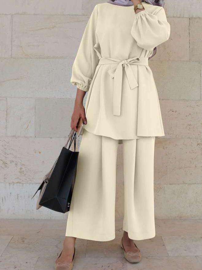 Beige (sin pañuelo en la cabeza)