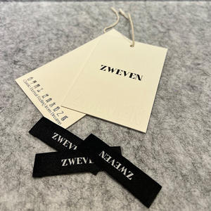 Etiquetas colgantes de papel para ropa de lujo con logotipo personalizado para bolsos, zapatos y ropa - Product Image 2