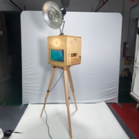 Mesin Photo Booth Kayu Retro Vintage dengan Layar Sentuh 15.6 inci, Printer Internal, dan Mini PC untuk Cetak Foto Swadaya
