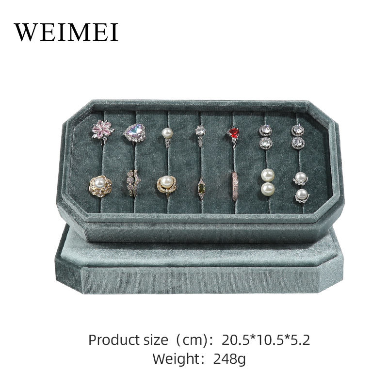 สีเขียวเข้ม