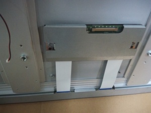 Pantalla LCD 4K de 32 Pulgadas 3840x2160, Apta para Exteriores, Legible Bajo la Luz Solar, con Sensor de Luz y Controlador H-input/DP o Local - Product Image 6