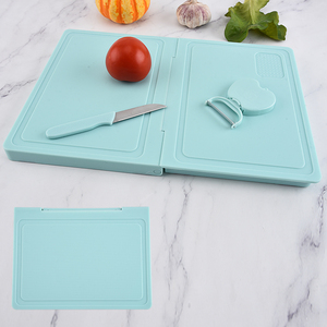 Tabla de Cortar Plegable de Plástico, Paquete de 5, con Cuchillo, Tijeras y Pelador para Picar, en Oferta - Product Image 5