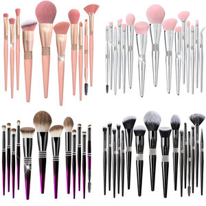 2025 DailyQueen Bling argent strass pinceaux de maquillage ensemble étiquette privée paillettes cristal diamant rose doux pinceau blaireau - Product Image 1