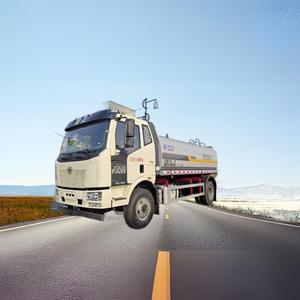 Xe tải trình duyệt nước phổ biến phổ biến để làm sạch đường - Product Image 2