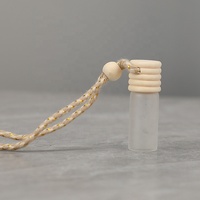 Diffuseur de parfum en verre dépoli de 5 ml, vide, à suspendre pour voiture, avec couvercle en bois et bouchon à vis, MOQ 100 pièces, emballage carton