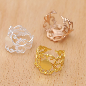 Acessórios Estilo Qiyi: Base de Anel de Cobre Banhada a Ouro de 8mm em Formato de Flor Plana para Pendurar (04925) - Product Image 2