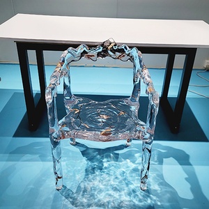 Chaise en résine artistique transparente, modèle Guangdong 1, pour hôtel/villa, salon/salle à manger, avec dossier et accoudoirs, design original - Product Image 1