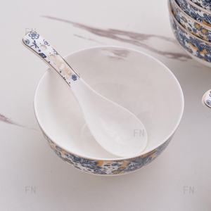 Juego de tazón y cuchara de cerámica de lujo de 4.5 pulgadas - Product Image 4