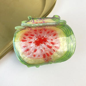 Al por mayor, nuevas pinzas coreanas para el cabello, accesorios bonitos de acrílico con forma de vegetales y frutas (fresa, limón), pinzas de garra para el cabello para mujer, estilo dulce. - Product Image 3
