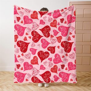 Manta de Cama de Franela de Poliéster Roja con Forma de Corazón, Cubrecama de Sofá a Rayas, para las Cuatro Estaciones, Regalo de San Valentín para el Hogar - Product Image 4