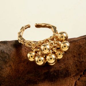 Bijoux Tendance <span class=keywords><strong>2025</strong></span> Grosses Bagues en Métal avec Perles pour Femmes Créateur Tendance Bagues de Doigt Superposables sur la Main Accessoires Cadeau pour Femme - Product Image 6