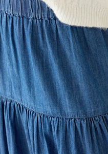 Falda maxi escalonada transpirable, antiestática y sostenible para mujer, con volantes y cintura natural, estilo casual. - Product Image 4