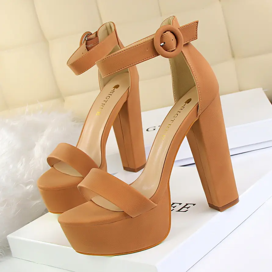 New fashion design floral point sexy thin heel 2022 stiletto women high heels pumps shoes flat sandals new design yiwu Suka