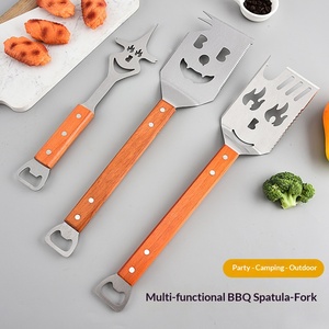 Ensemble d'outils de barbecue multifonctionnels en acier inoxydable, trois pièces, barbecue d'extérieur, manche en bois, fourchette, pelle, pince, combinaison moderne - Product Image 1