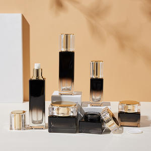 ขวดแก้วแบบปั๊มเซรั่มทรงสี่เห<span class=keywords><strong>ล</strong></span>ี่ยมขนาด100มล. 120มล. พร้อมฝาปิดสีทองสุดหรูขวดครีมสำหรับ<span class=keywords><strong>กลางคืน</strong></span>50ก. 30ก. - Product Image 1